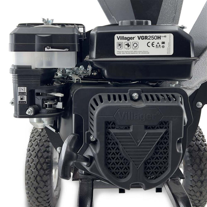 Red Rock CP75E 7HP 212cc Wood Chipper / Mulcher Closeup