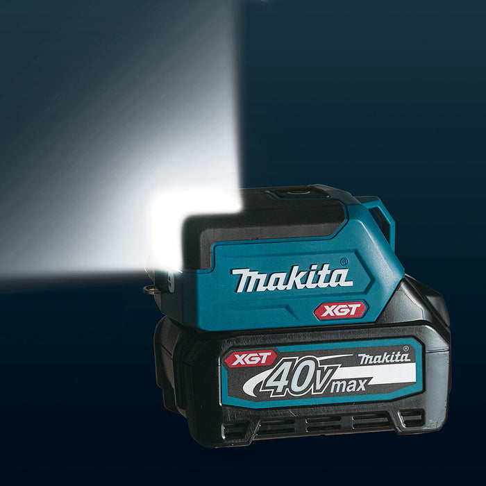 makita-ml011g-40v-max-led-compact-flashlight.jpg